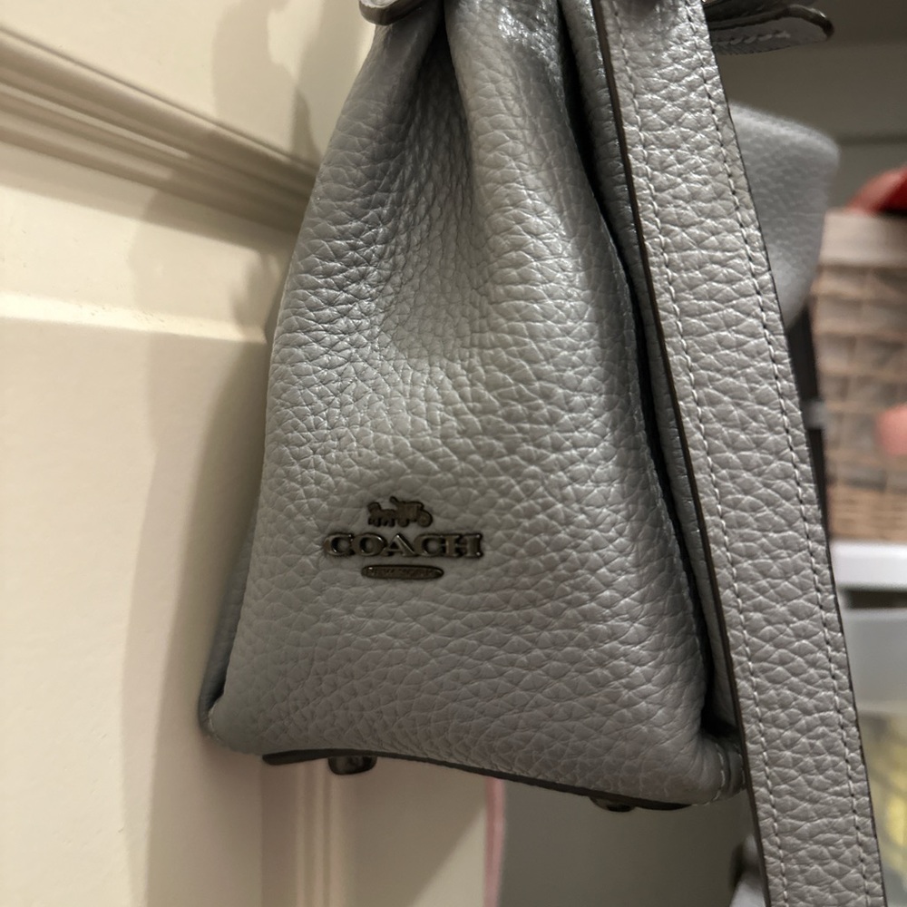 Coach Gray Leather Shoulder Bag - Picture 2 of 6